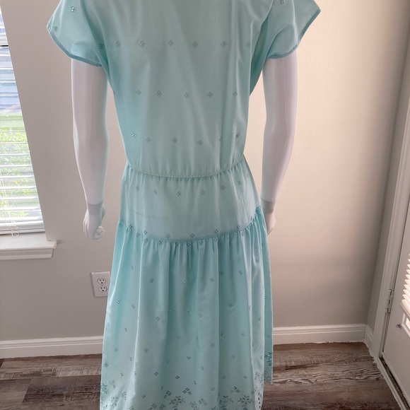 Retro/Vintage 1980 Eyelet Summer Dress RARE! - Picture 6 of 8